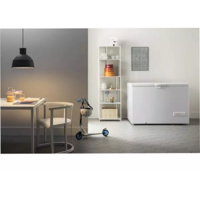 Indesit Chest Freezer in White OS 1A 250 H2 1