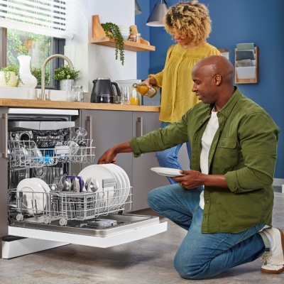 Beko Freestanding Dishwasher Aquaintense BDFN26520QW