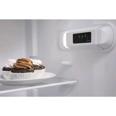 Indesit Freestanding Larder Fridge SI8 1Q WD UK