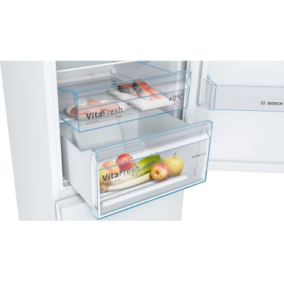 Bosch Series 4 Freestanding Fridge Freezer KGN392WEBG