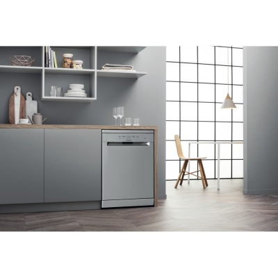 Hotpoint Freestanding Dishwasher H2F HL626 X UK