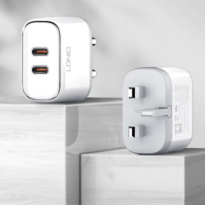 LDNIO 35W MFi Fast Charger with Dual USB-C Ports A2528M