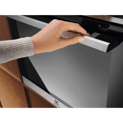 Electrolux Built in Single Oven EOM6P46X