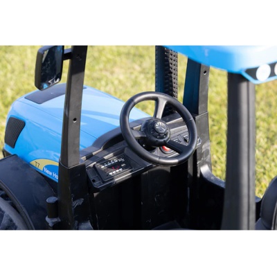 New Holland 24V Electric Ride On Tractor 033864