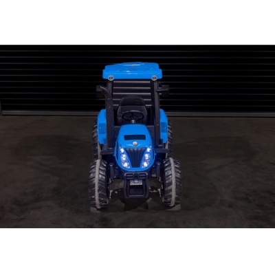 New Holland 24V Electric Ride On Tractor 033864